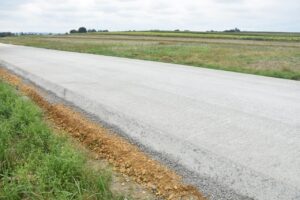 Nowa droga betonowa w Powiecie Wielickim